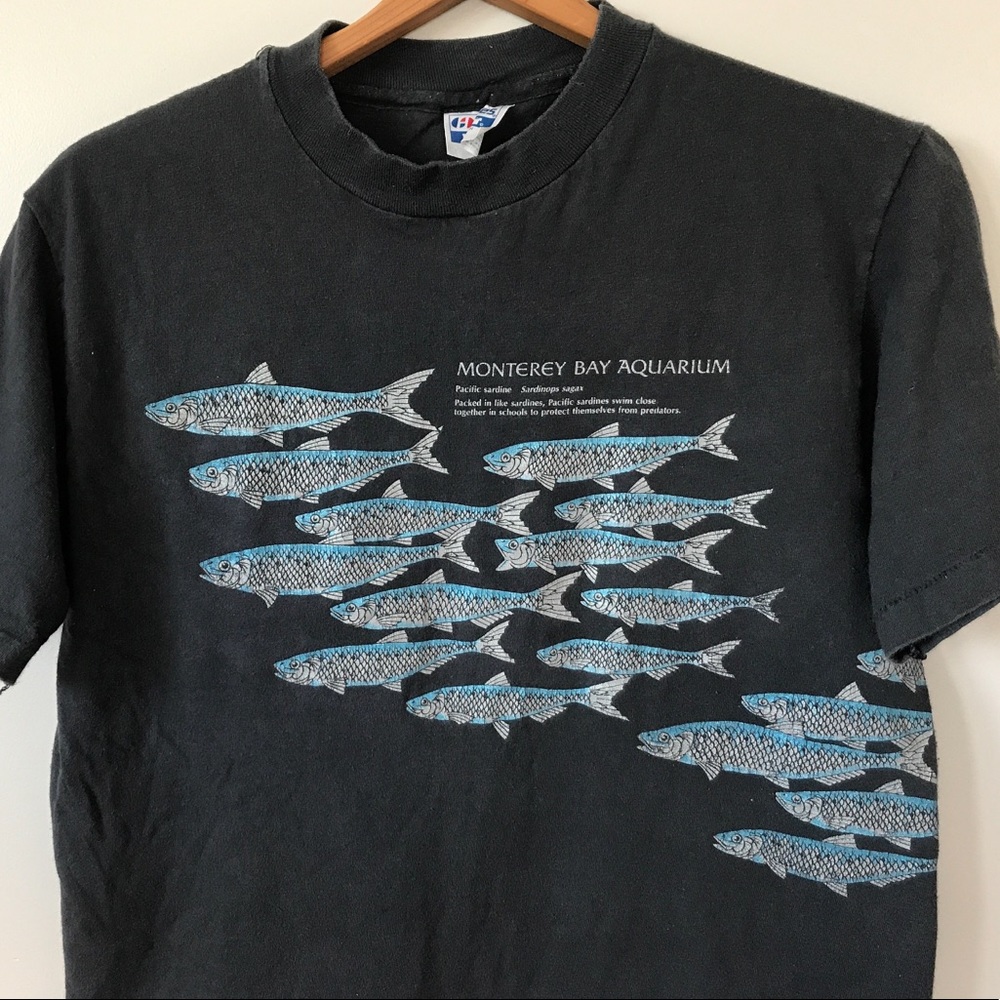 ISO Vintage Monterey Bay Aquarium Black Fish Shirt